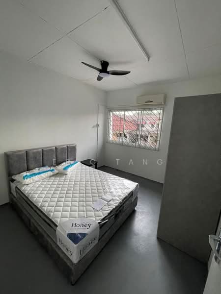 Terraced House for Rent in Taman Damai Jaya (Skudai) - Eric Tang - Bedroom - PropertyGuru.com.my