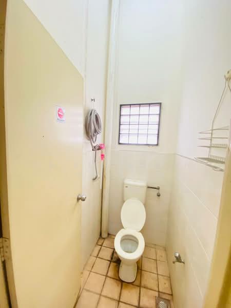 Kedai / Pejabat untuk Dijual di Seremban 2 (Negeri Sembilan) - Zairul Asrah Zulkefli - Bathroom - PropertyGuru.com.my