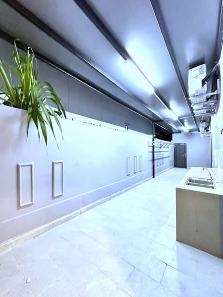 Rumah Berkembar untuk Dijual di Taman Abad (Johor Bahru) - Karl Lim - Corridor - PropertyGuru.com.my