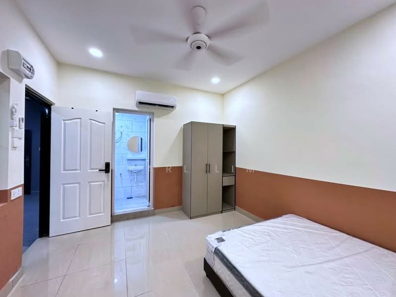 Rumah Berkembar untuk Dijual di Taman Abad (Johor Bahru) - Karl Lim - Bedroom - PropertyGuru.com.my