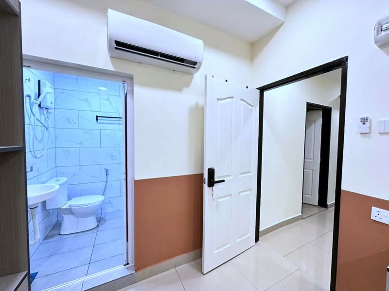 Rumah Berkembar untuk Dijual di Taman Abad (Johor Bahru) - Karl Lim - Bathroom - PropertyGuru.com.my