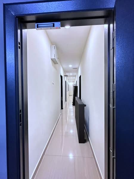 Rumah Berkembar untuk Dijual di Taman Abad (Johor Bahru) - Karl Lim - Corridor - PropertyGuru.com.my