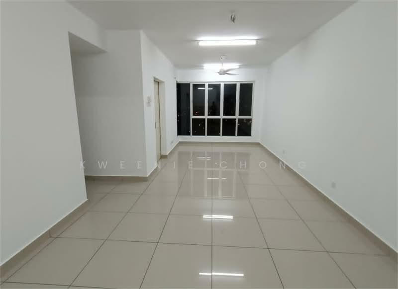 Servis Apartment untuk Dijual di Maxim Residences - Kweenie Chong - Living Room - PropertyGuru.com.my