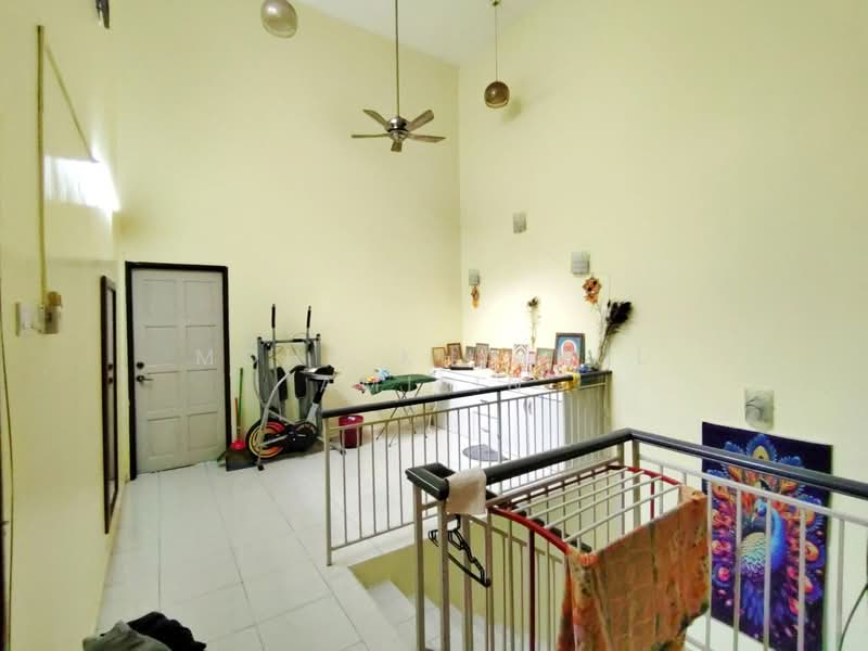 2-storey Terraced House for Sale in Bandar Nusaputra (Puchong) - Mohd Khairul Amilin - Interior - PropertyGuru.com.my