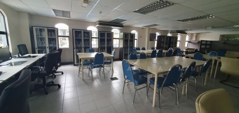 Commercial Bungalow for Rent in Seremban (Negeri Sembilan) - Wan Ainaa Raimi - Study - PropertyGuru.com.my