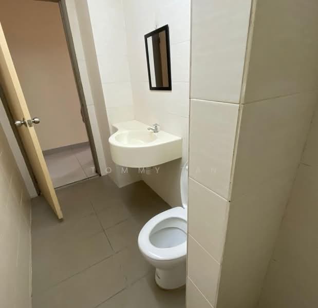 Service Residence for Rent at Platinum Lake PV 21 - TOMMY TAN - Bathroom - PropertyGuru.com.my