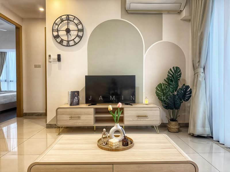 Servis Apartment untuk Disewa di R&F Princess Cove Phase 1 - Benjamin Oh - Living Room - PropertyGuru.com.my