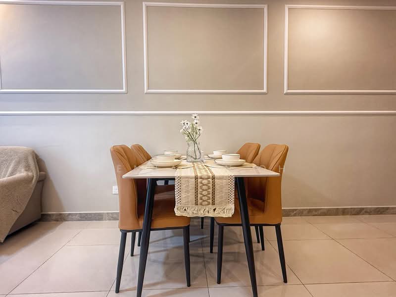 Servis Apartment untuk Disewa di R&F Princess Cove Phase 1 - Benjamin Oh - Dining Room - PropertyGuru.com.my