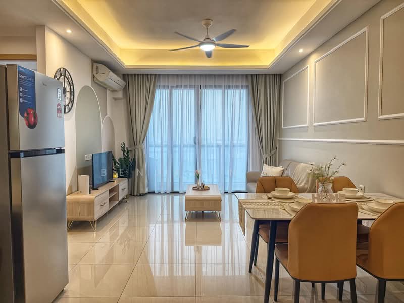 Servis Apartment untuk Disewa di R&F Princess Cove Phase 1 - Benjamin Oh - Living Room - PropertyGuru.com.my