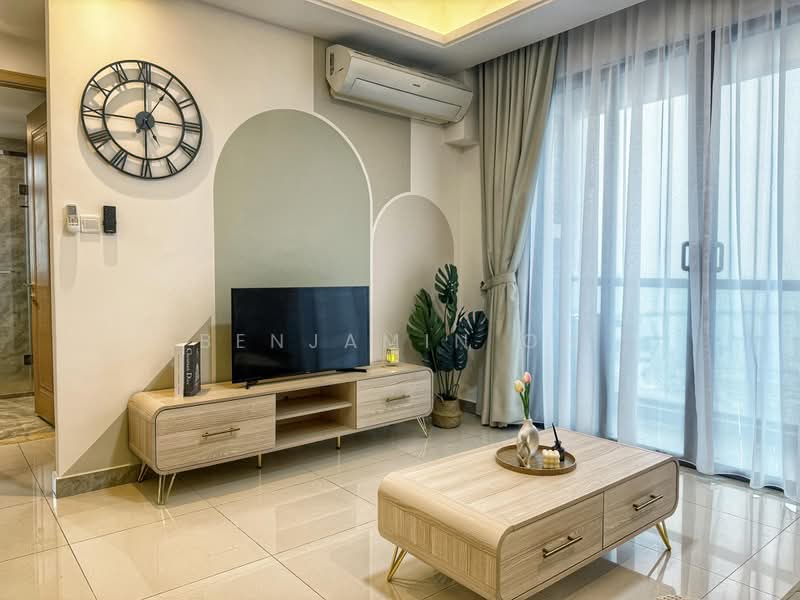 Servis Apartment untuk Disewa di R&F Princess Cove Phase 1 - Benjamin Oh - Living Room - PropertyGuru.com.my
