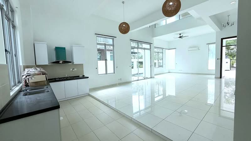 Semi-Detached House for Sale in Nusa Duta (Iskandar Puteri (Nusajaya)) - Karl Lim - Living Room - PropertyGuru.com.my