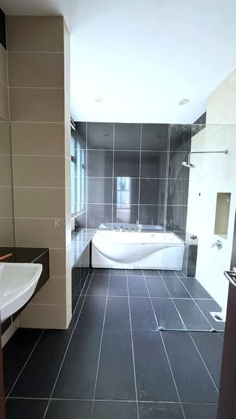 Semi-Detached House for Sale in Nusa Duta (Iskandar Puteri (Nusajaya)) - Karl Lim - Bathroom - PropertyGuru.com.my