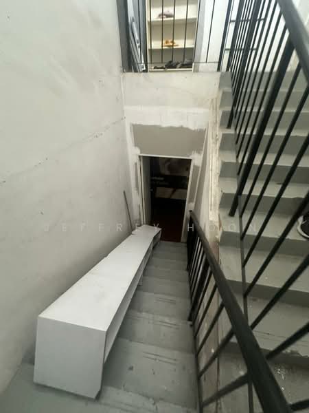 Shop for Rent in Taipan Business Centre (Subang Jaya) - Jeffrey Hoon - Corridor - PropertyGuru.com.my