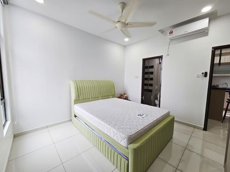 Servis Apartment untuk Dijual di D'Summit Residences - Stella Chia - Bedroom - PropertyGuru.com.my
