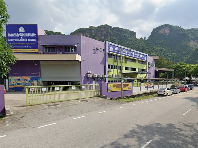 Warehouse for Sale in Taman Industri Bolton (Batu Caves) - Vincent Lee - Exterior - PropertyGuru.com.my