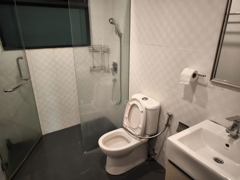 Kondominium untuk Disewa di Zefer Hill Residence - YY Wong - Bathroom - PropertyGuru.com.my