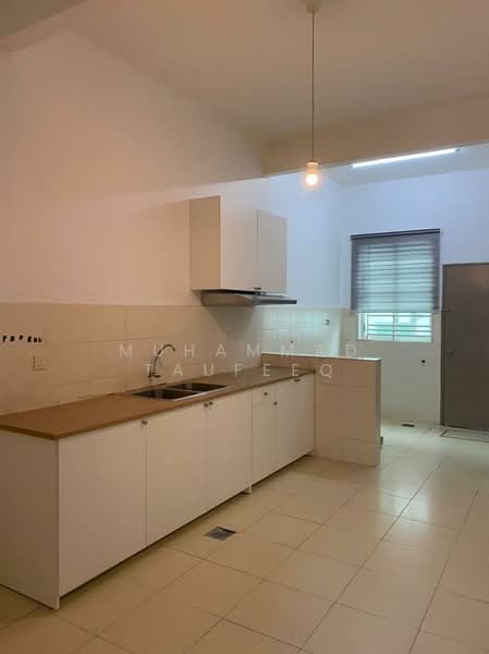 2-storey Terraced House for Rent in Bandar Sri Sendayan (Negeri Sembilan) - Muhammad Taufeeq - Kitchen - PropertyGuru.com.my