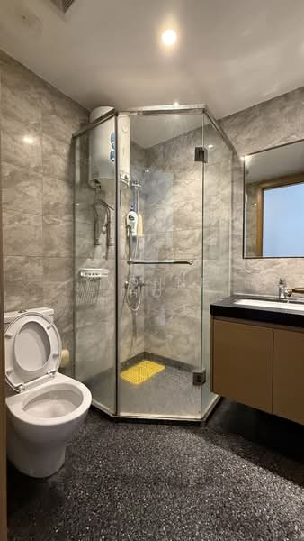 Servis Apartment untuk Disewa di R&F Princess Cove Phase 1 - Yvonne Ho - Bathroom - PropertyGuru.com.my