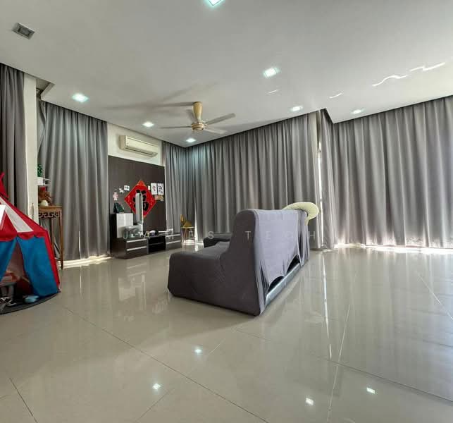 Semi-Detached House for Sale in Setia Alam (Selangor) - James Teoh - Living Room - PropertyGuru.com.my