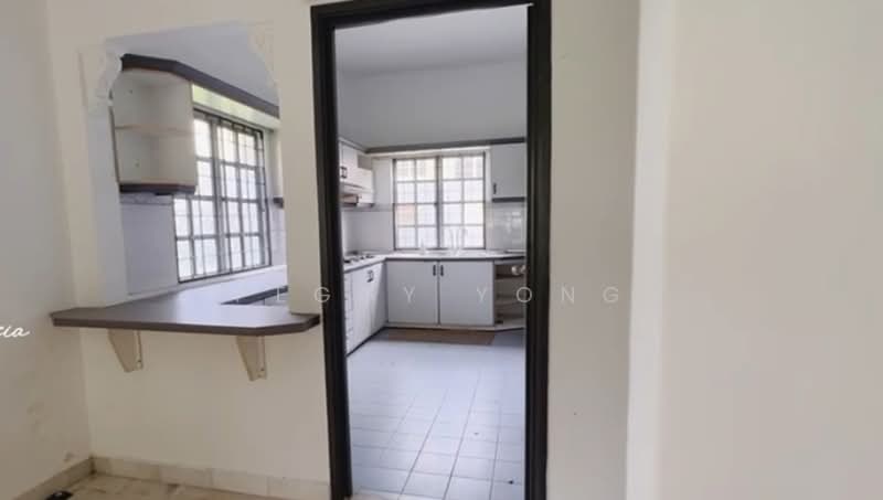Rumah Teres untuk Dijual di Bukit Rahman Putra (Sungai Buloh) - Peggy Yong - Kitchen - PropertyGuru.com.my