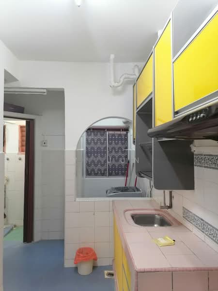 Pangsapuri untuk Disewa di Sri Anggerik 1 - Yi Jun - Kitchen - PropertyGuru.com.my