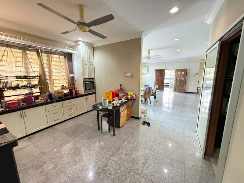 Bungalow for Sale in Bandar Country Homes (Rawang) - Tom Yip - Kitchen - PropertyGuru.com.my