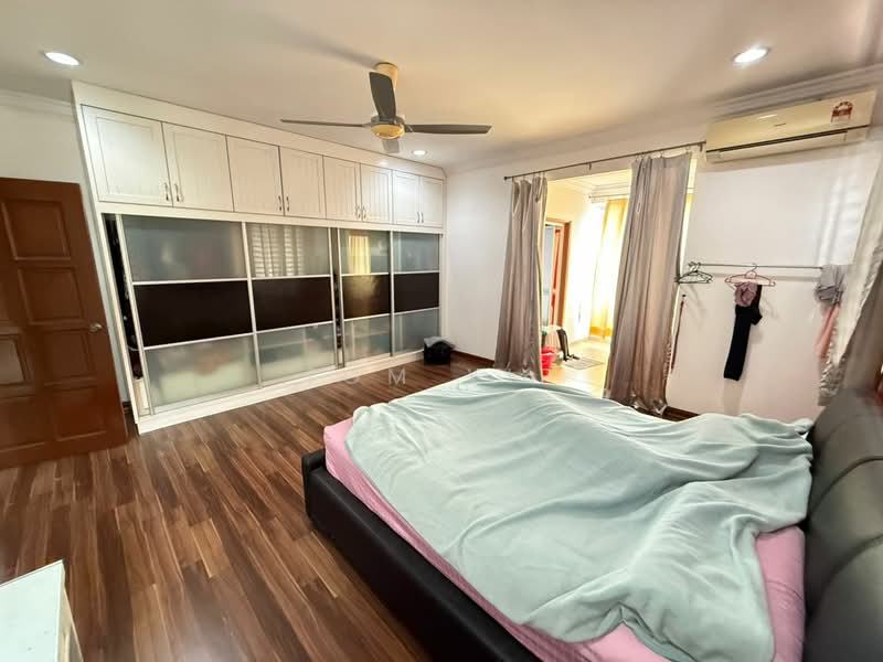 Bungalow for Sale in Bandar Country Homes (Rawang) - Tom Yip - Bedroom - PropertyGuru.com.my