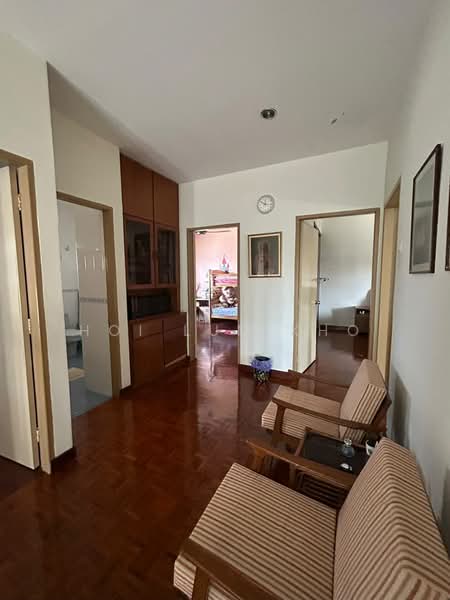 Bungalow for Sale in Kampung Tunku (Petaling Jaya) - Hoi Lum Kho - Corridor - PropertyGuru.com.my