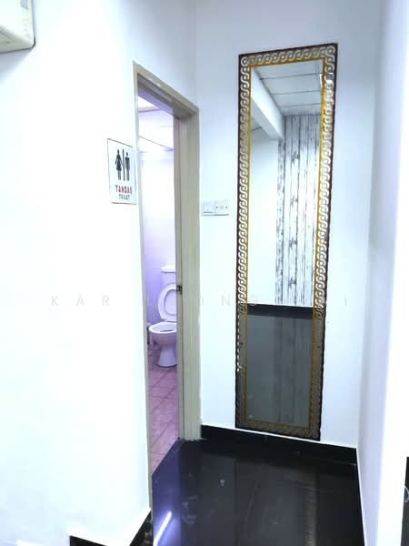 Kedai / Pejabat untuk Disewa di Bandar Puteri Puchong (Puchong) - Kar Leong Lai - Bathroom - PropertyGuru.com.my