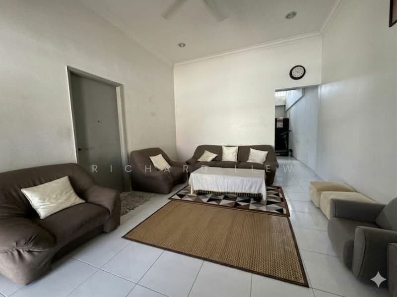 1-storey Terraced House for Sale in Taman Paramount (Petaling Jaya) - Richard Liew - Living Room - PropertyGuru.com.my