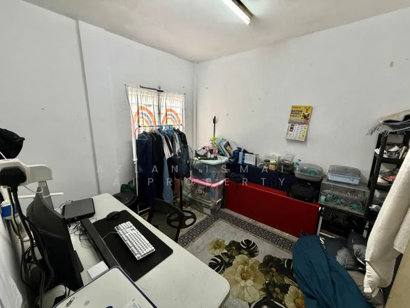Flat for Sale at Pangsapuri Nuri - Azlan Ismail aiproperty - Study - PropertyGuru.com.my