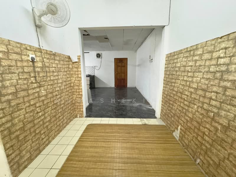 1-storey Terraced House for Sale in Bandar Tasik Kesuma (Beranang) - Nurashekin . - Interior - PropertyGuru.com.my