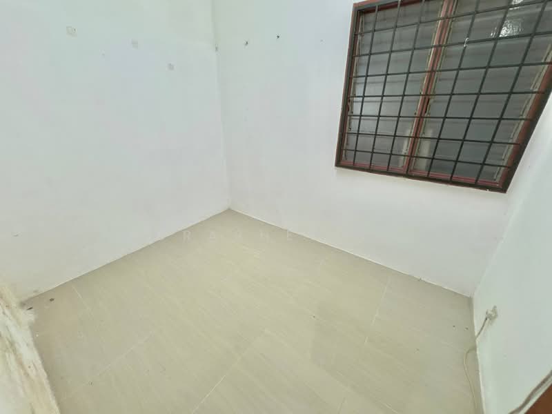 1-storey Terraced House for Sale in Bandar Tasik Kesuma (Beranang) - Nurashekin . - Interior - PropertyGuru.com.my