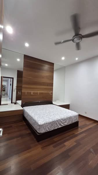 Semi-Detached House for Sale in SS19 (Subang Jaya) - Niki Chow - Master Bedroom - PropertyGuru.com.my