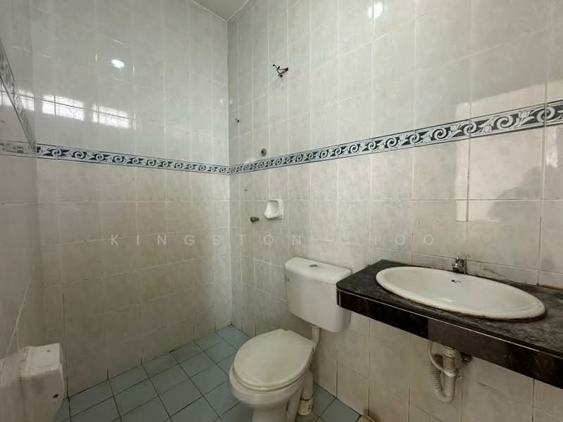 2-storey Terraced House for Sale in Bandar Mahkota Cheras (Cheras) - Kingston Choo - Bathroom - PropertyGuru.com.my