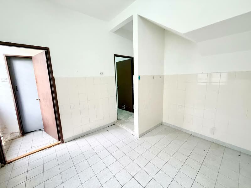 2-storey Terraced House for Sale in Taman Mega Jaya (Ampang) - Azli Ibrahim - Interior - PropertyGuru.com.my