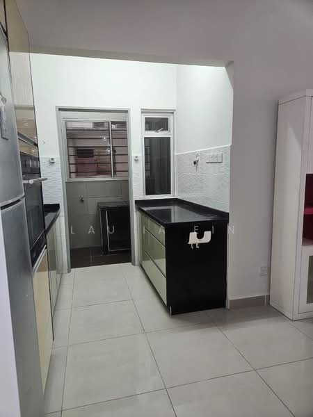 Kondominium untuk Disewa di Casa Idaman - Lau Ia Ein - Kitchen - PropertyGuru.com.my
