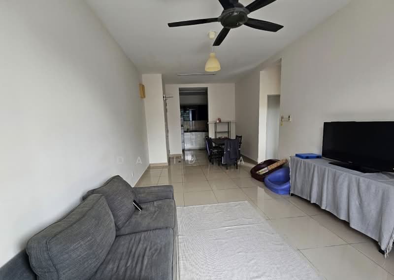 Kondominium untuk Disewa di LakeView Residency - David Lao - Living Room - PropertyGuru.com.my