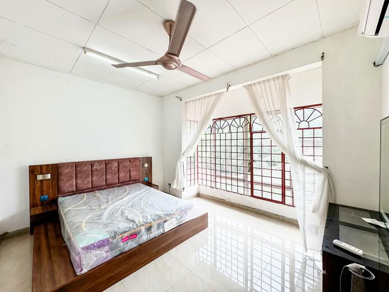 2-storey Terraced House for Sale in Bandar Tasik Kesuma (Beranang) - Azli Ibrahim - Bedroom - PropertyGuru.com.my