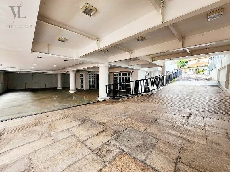 Bungalow for Sale in Tropicana (Selangor) - Vincent Liaw - Car Park - PropertyGuru.com.my