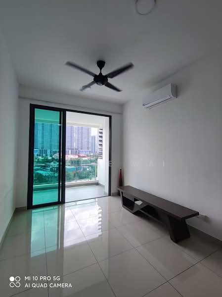 Kondominium untuk Dijual di The Vyne - Chloe Wai - Balcony - PropertyGuru.com.my