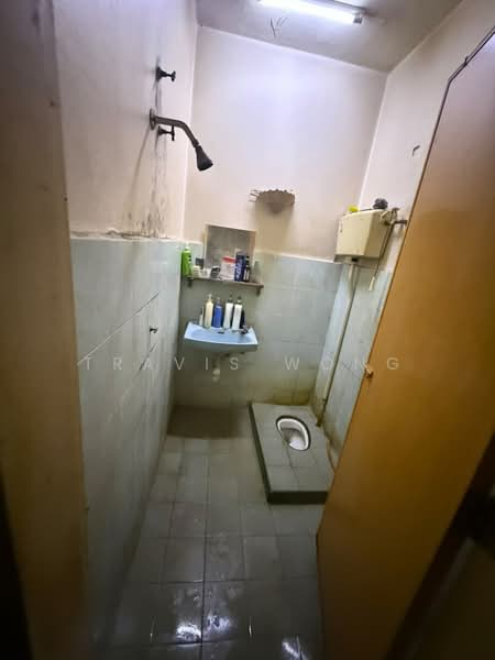 2-storey Terraced House for Sale in Taman Ehsan (Kepong) - Travis Wong - Bathroom - PropertyGuru.com.my