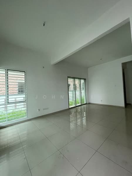 Cluster House for Sale in Klang (Selangor) - John Tee - Living Room - PropertyGuru.com.my