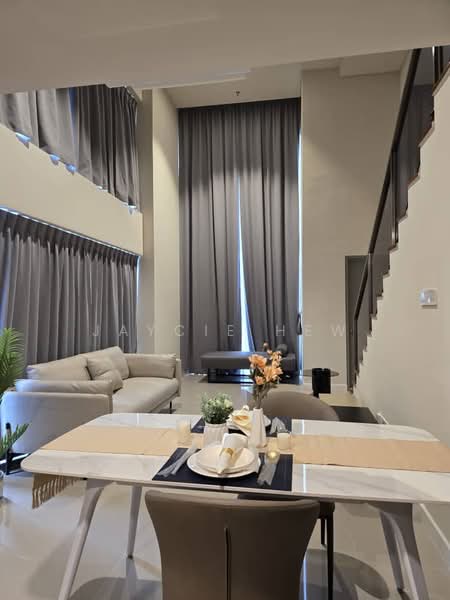 Servis Apartment untuk Dijual di 8th & Stellar - Jaycie Hew - Living Room - PropertyGuru.com.my