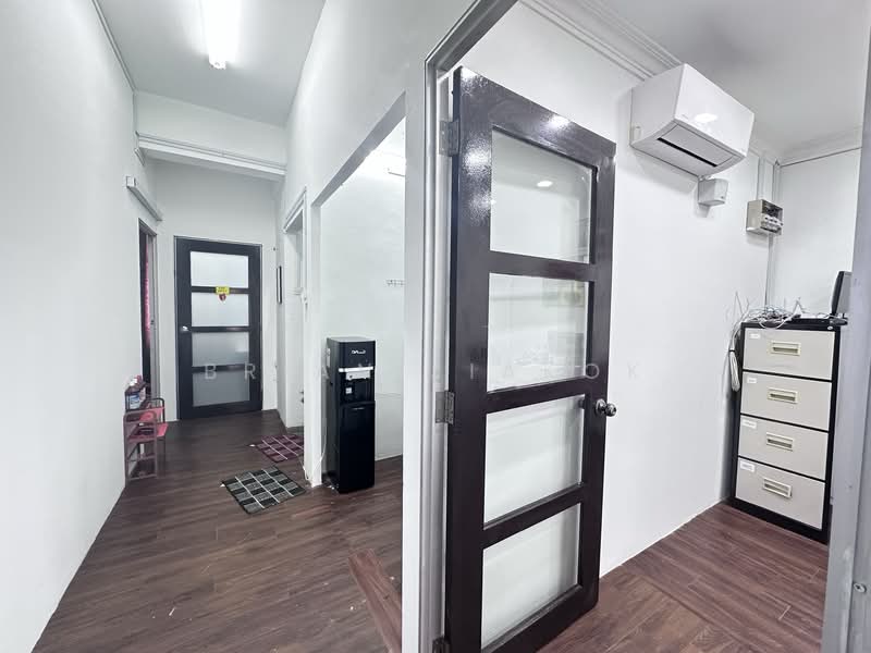 Shop / Office for Sale in Danau Kota (Setapak) - Brian JiaKok - Corridor - PropertyGuru.com.my