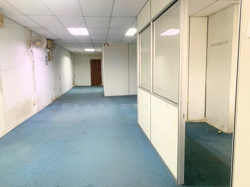 Shop / Office for Sale in Balok (Pahang) - Idham Che'Ali - Interior - PropertyGuru.com.my