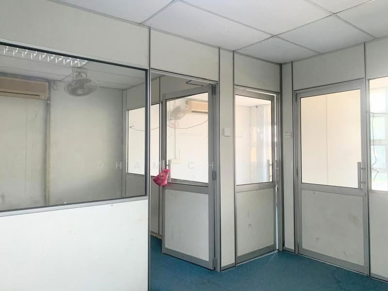 Shop / Office for Sale in Balok (Pahang) - Idham Che'Ali - Interior - PropertyGuru.com.my