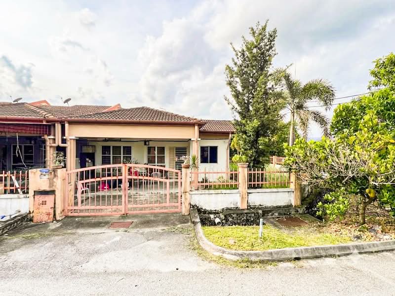 Rumah Teres 1 Tingkat untuk Dijual di Taman Pelangi Semenyih (Semenyih) - Azli Ibrahim - Exterior - PropertyGuru.com.my