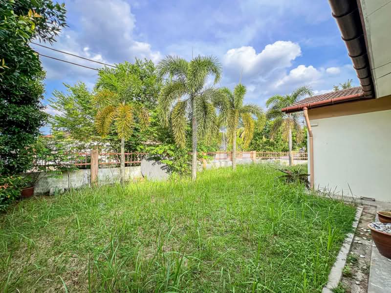 Rumah Teres 1 Tingkat untuk Dijual di Taman Pelangi Semenyih (Semenyih) - Azli Ibrahim - Exterior - PropertyGuru.com.my