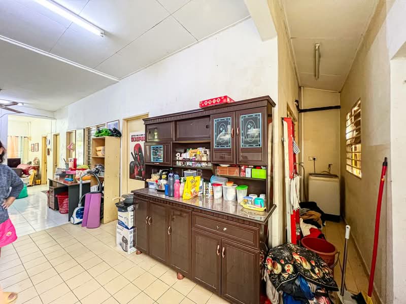 Rumah Teres 1 Tingkat untuk Dijual di Taman Pelangi Semenyih (Semenyih) - Azli Ibrahim - Kitchen - PropertyGuru.com.my